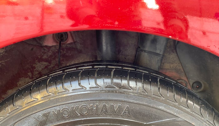 2018 Hyundai Grand i10 SPORTZ 1.2 KAPPA VTVT DUAL TONE, CNG, Manual, 65,557 km, Left Rear Tyre Tread