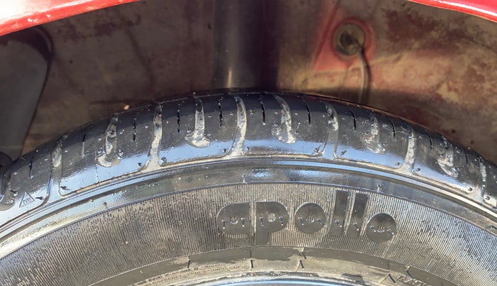 2018 Hyundai Grand i10 SPORTZ 1.2 KAPPA VTVT DUAL TONE, CNG, Manual, 65,557 km, Right Rear Tyre Tread