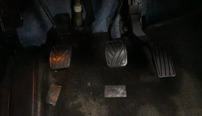 2022 Maruti Grand Vitara ALPHA SMART HYBRID ALLGRIP, Petrol, Manual, 59,379 km, Pedals