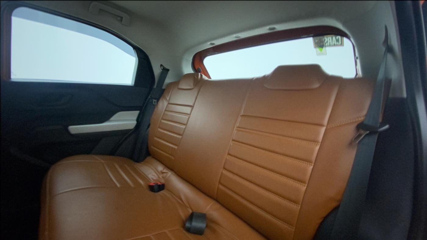 2023 Tata PUNCH ACCOMPLISHED DAZZLE PACK AMT, Petrol, Automatic, 29,055 km, Right Side Rear Door Cabin