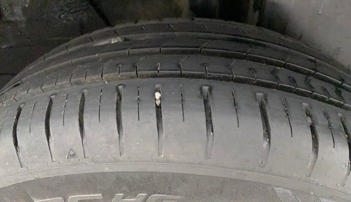 2023 Tata PUNCH ACCOMPLISHED DAZZLE PACK AMT, Petrol, Automatic, 29,055 km, Left Rear Tyre Tread