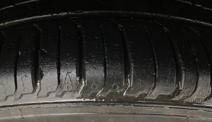 2019 Hyundai GRAND I10 NIOS SPORTZ 1.2 KAPPA VTVT DUAL TONE, Petrol, Manual, 42,367 km, Right Front Tyre Tread