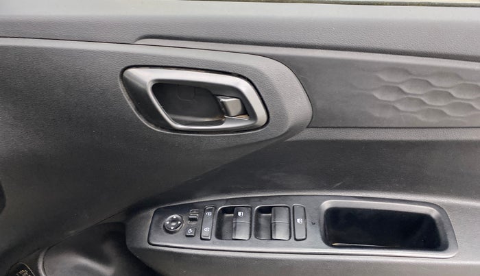 2019 Hyundai GRAND I10 NIOS SPORTZ 1.2 KAPPA VTVT DUAL TONE, Petrol, Manual, 42,367 km, Driver Side Door Panels Control