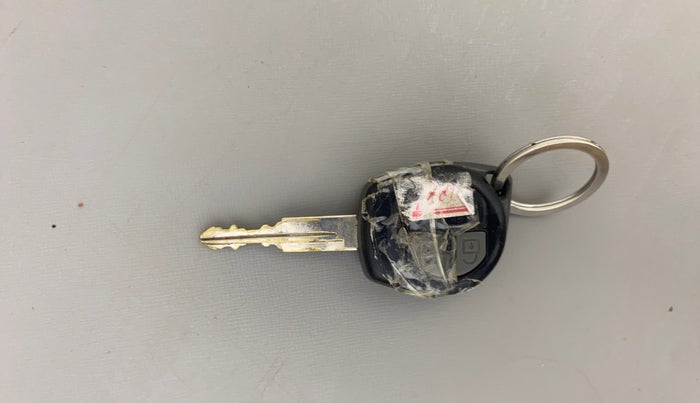 2017 Maruti Alto K10 VXI (O), Petrol, Manual, 86,340 km, Key Close Up