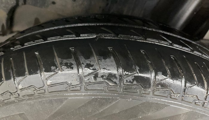 2019 Maruti Swift VXI AMT, Petrol, Automatic, 91,437 km, Left Rear Tyre Tread