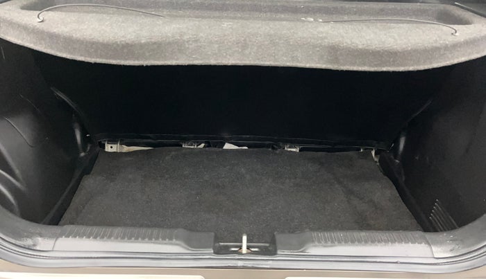 2019 Maruti Swift VXI AMT, Petrol, Automatic, 91,437 km, Boot Inside