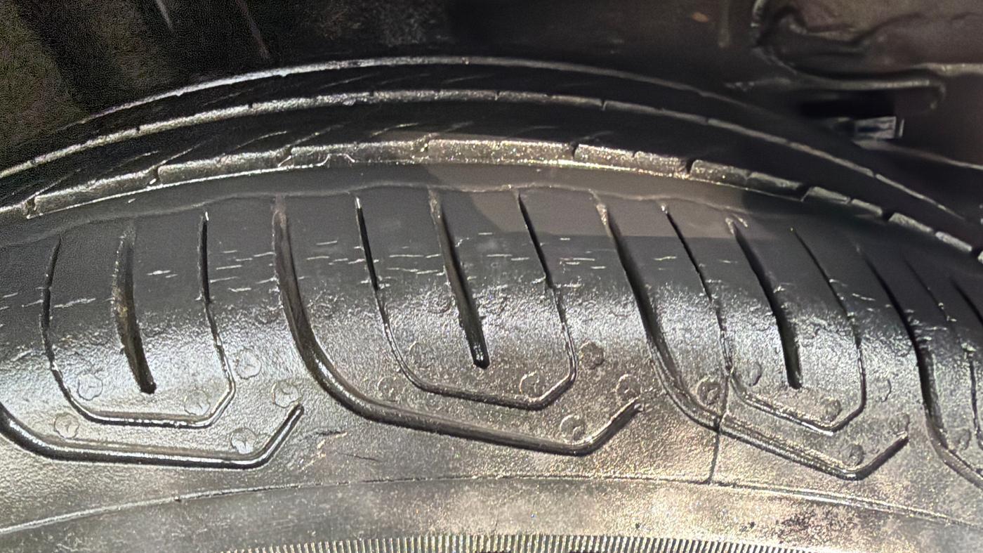 2021 Tata Tiago XE PETROL, Petrol, Manual, 28,868 km, Right Rear Tyre Tread