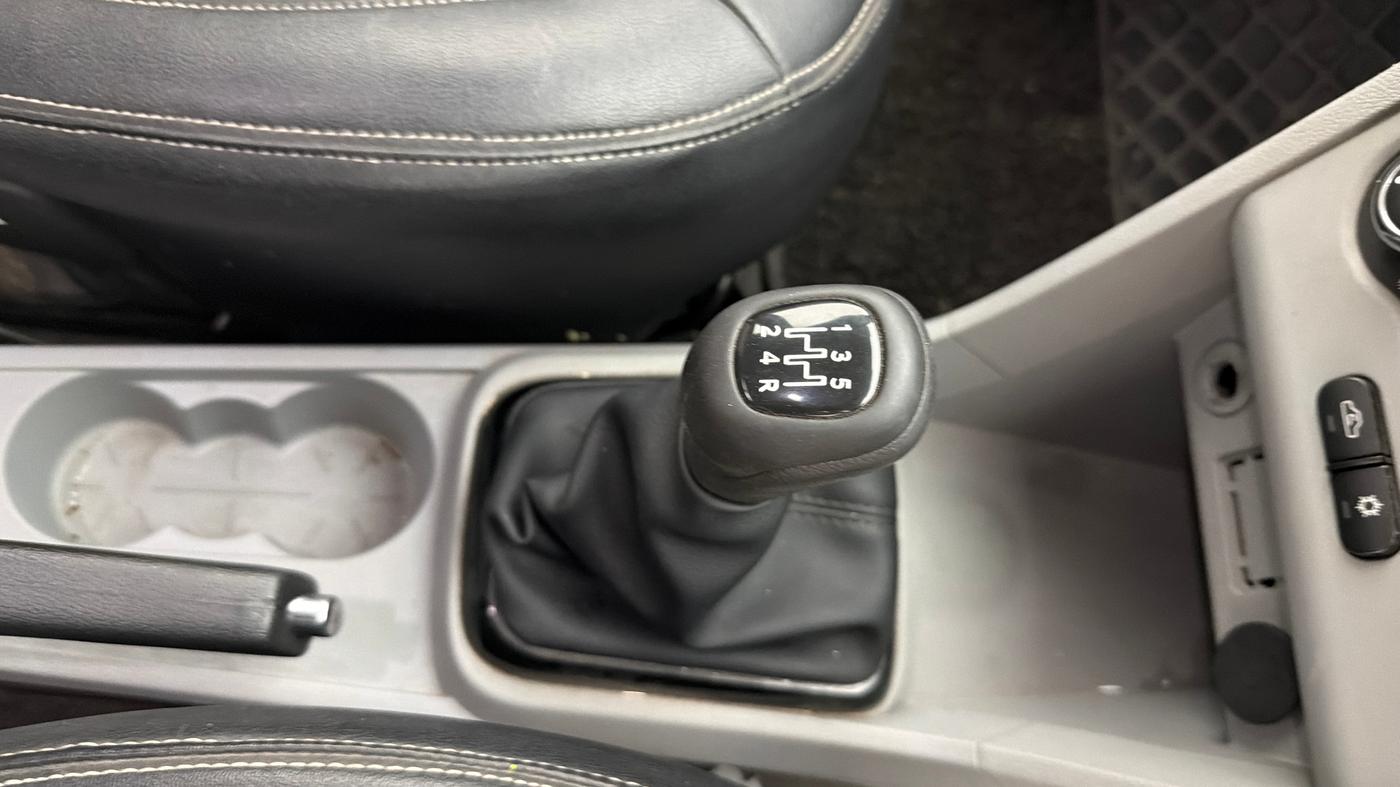 2021 Tata Tiago XE PETROL, Petrol, Manual, 28,868 km, Gear Lever