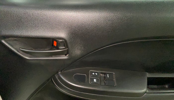 2018 Maruti Baleno SIGMA PETROL 1.2, Petrol, Manual, 72,956 km, Driver Side Door Panels Control
