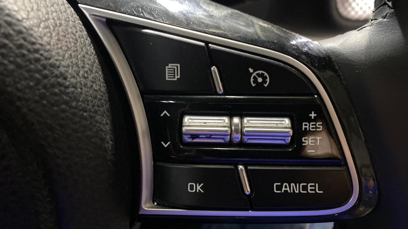 2023 KIA SONET HTX Anniversary Edition 1.5 iMT, Diesel, Manual, 11,107 km, Adaptive Cruise Control