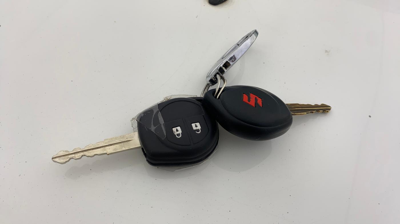 2020 Maruti S PRESSO VXI CNG, CNG, Manual, 23,610 km, Key Close Up