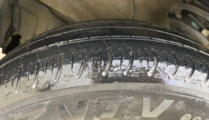 2020 Maruti S PRESSO VXI CNG, CNG, Manual, 23,610 km, Left Front Tyre Tread