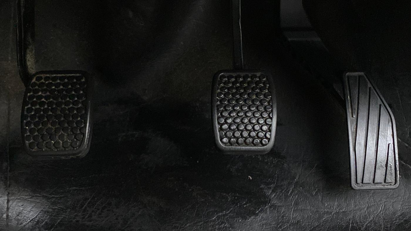 2019 Maruti Alto LXI, Petrol, Manual, 19,070 km, Pedals