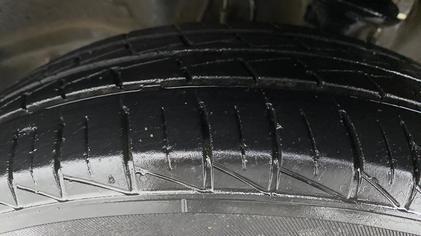 2019 Maruti Alto LXI, Petrol, Manual, 19,070 km, Left Front Tyre Tread