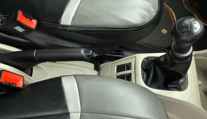 2019 Maruti Alto LXI, Petrol, Manual, 19,070 km, Gear Lever