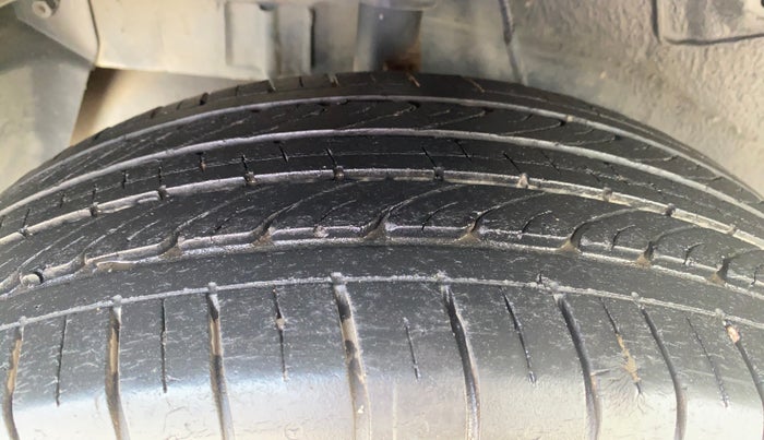 2020 Tata NEXON XM PETROL, Petrol, Manual, 50,553 km, Right Rear Tyre Tread