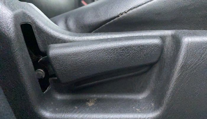 2020 Maruti Alto VXI, Petrol, Manual, 14,990 km, Driver Side Adjustment Panel