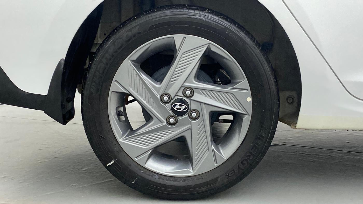 2020 Hyundai Verna SX PETROL MT, Petrol, Manual, 22,859 km, Right Rear Wheel