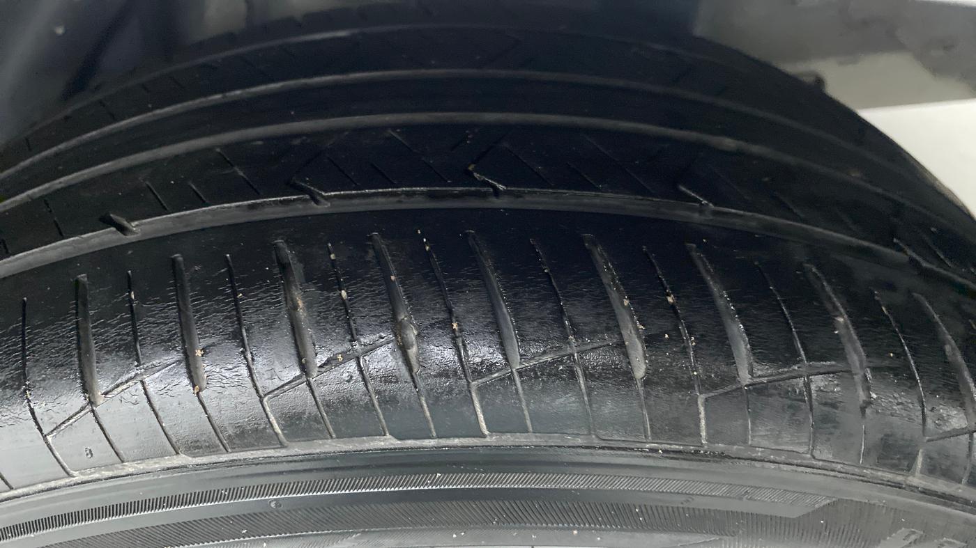 2020 Hyundai Verna SX PETROL MT, Petrol, Manual, 22,859 km, Left Rear Tyre Tread