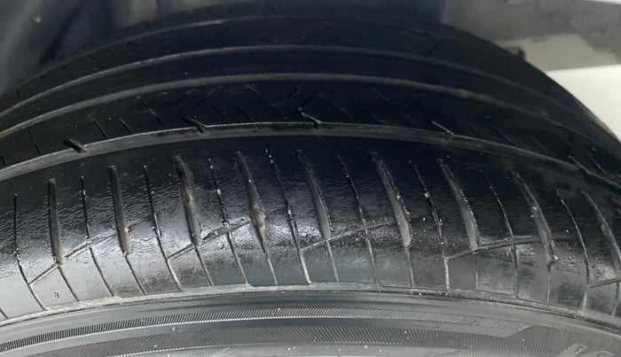 2020 Hyundai Verna SX PETROL MT, Petrol, Manual, 22,859 km, Left Rear Tyre Tread