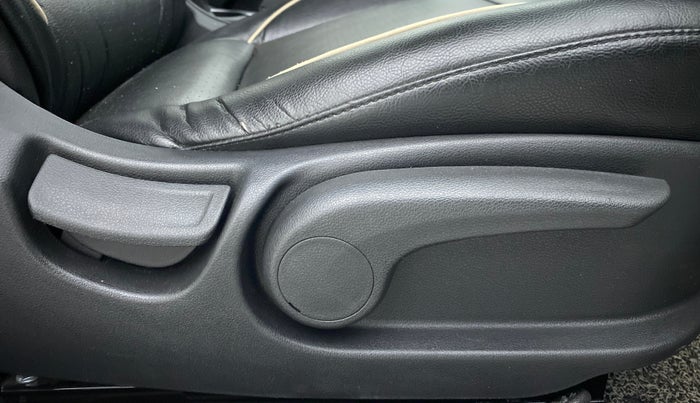 2020 Hyundai Verna SX PETROL MT, Petrol, Manual, 22,859 km, Driver Side Adjustment Panel