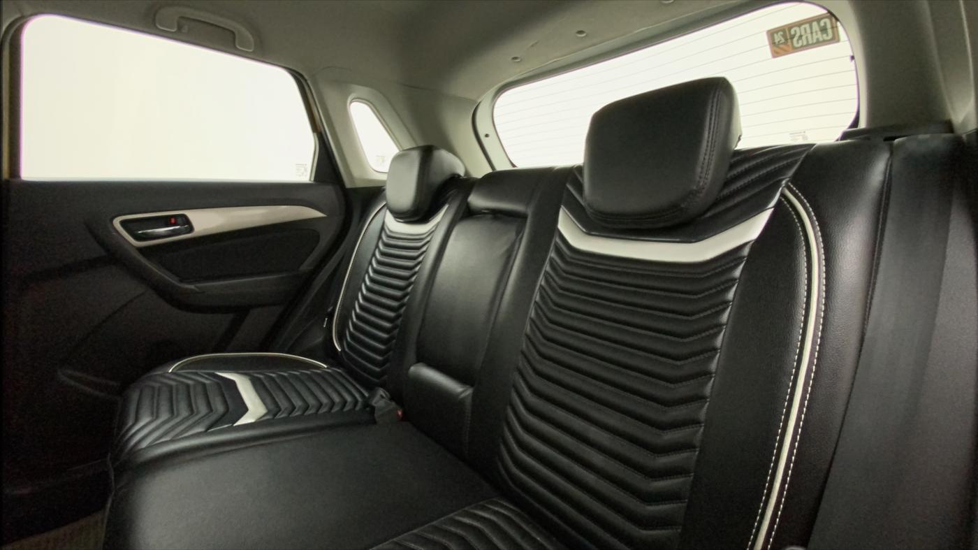 2017 Maruti Vitara Brezza ZDI, Diesel, Manual, 68,662 km, Right Side Rear Door Cabin