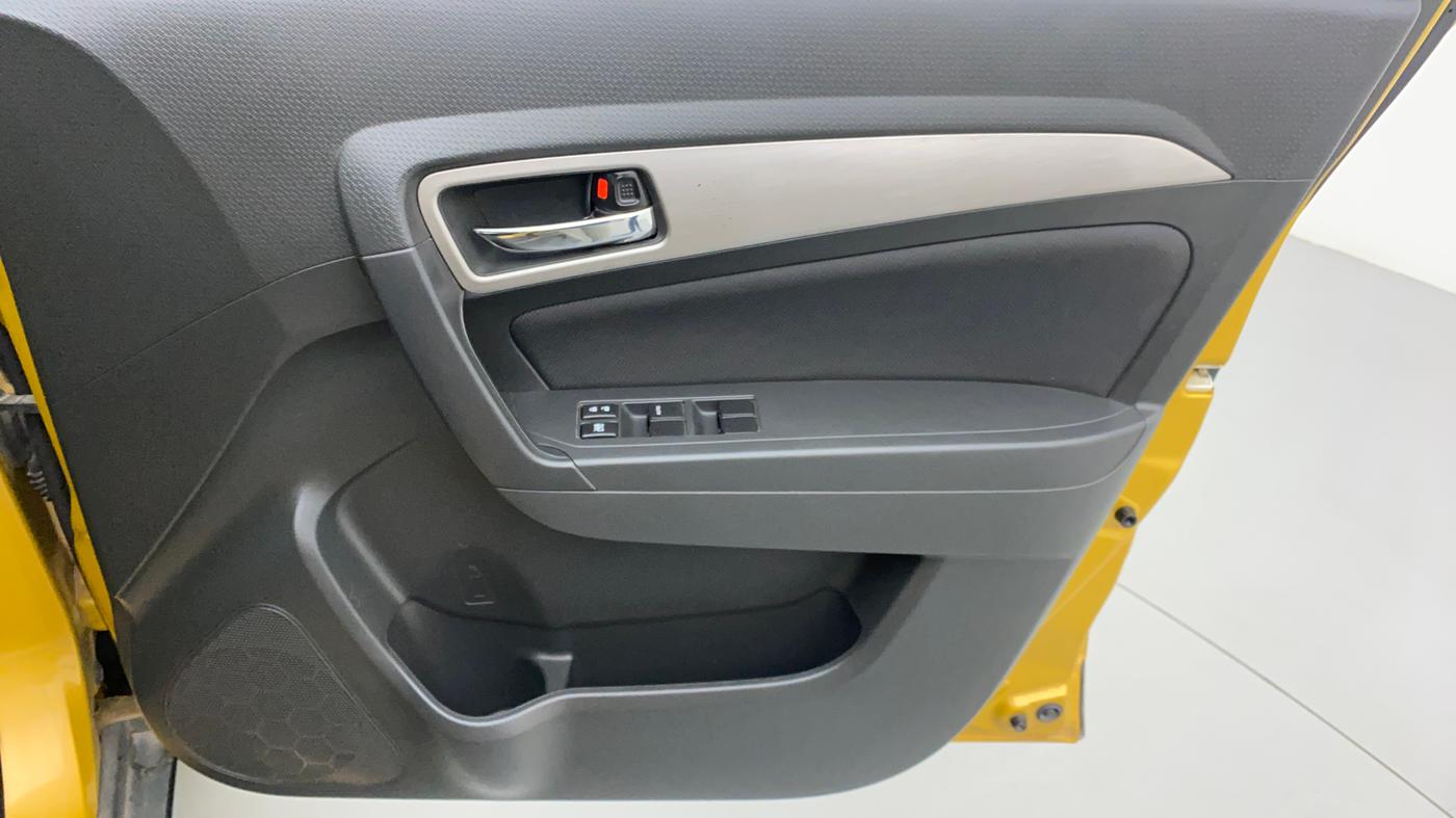 2017 Maruti Vitara Brezza ZDI, Diesel, Manual, 68,662 km, Driver Side Door Panels Control