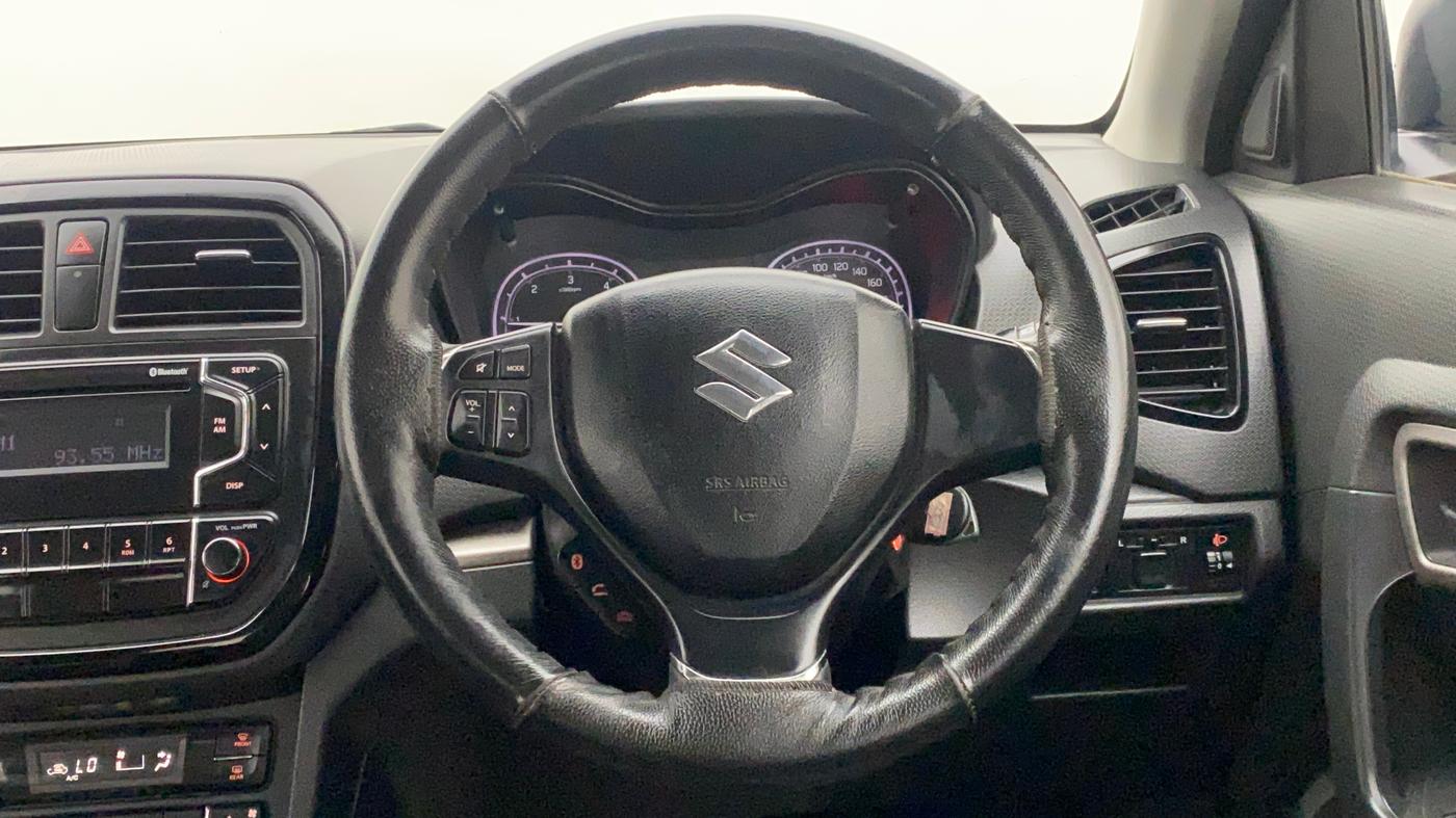 2017 Maruti Vitara Brezza ZDI, Diesel, Manual, 68,662 km, Steering Wheel Close Up