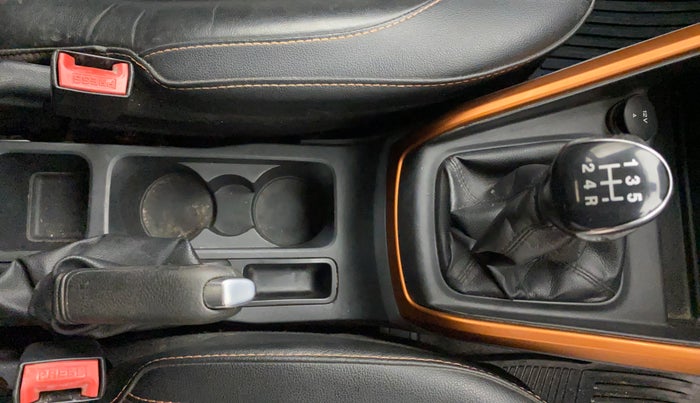 2020 Ford Ecosport TITANIUM 1.5L SPORTS(SUNROOF) DIESEL, Diesel, Manual, 90,026 km, Gear Lever