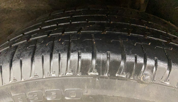 2020 Ford Ecosport TITANIUM 1.5L SPORTS(SUNROOF) DIESEL, Diesel, Manual, 90,026 km, Left Rear Tyre Tread