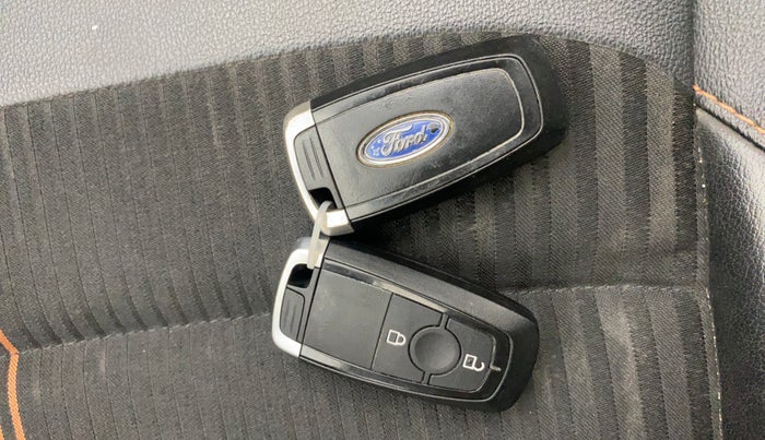 2020 Ford Ecosport TITANIUM 1.5L SPORTS(SUNROOF) DIESEL, Diesel, Manual, 90,026 km, Key Close Up