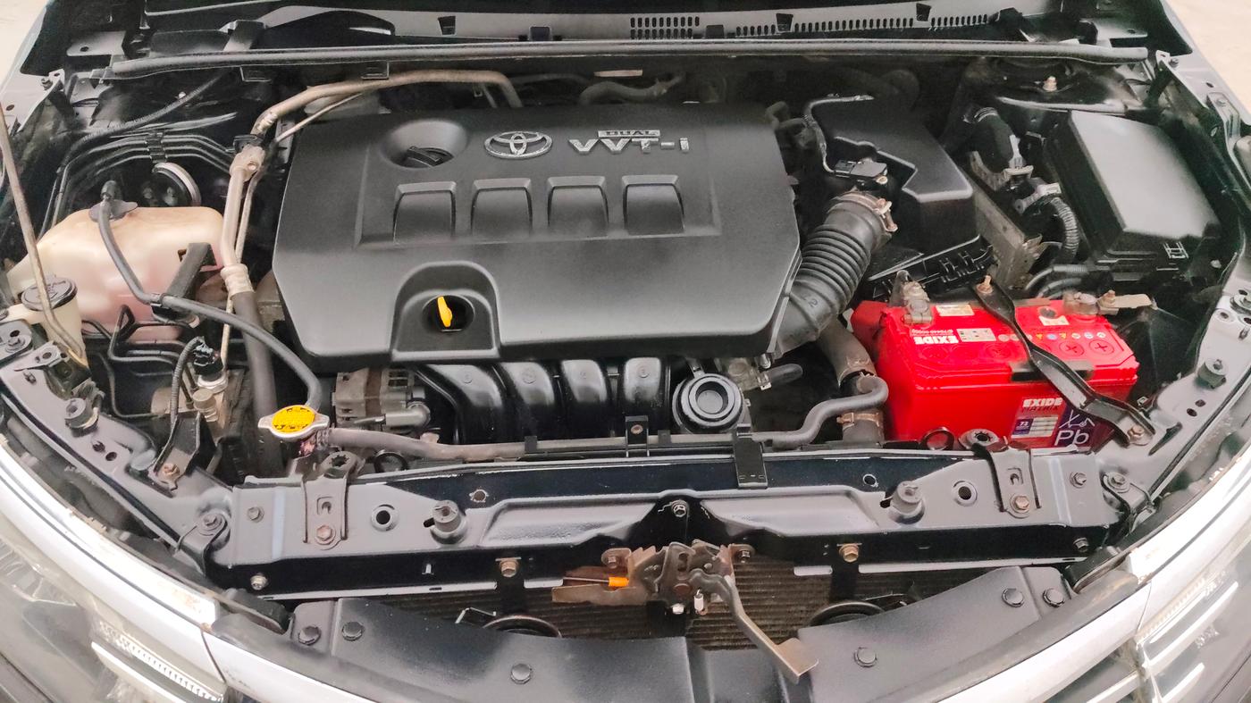 2015 Toyota Corolla Altis G PETROL, Petrol, Manual, 96,035 km, Engine View