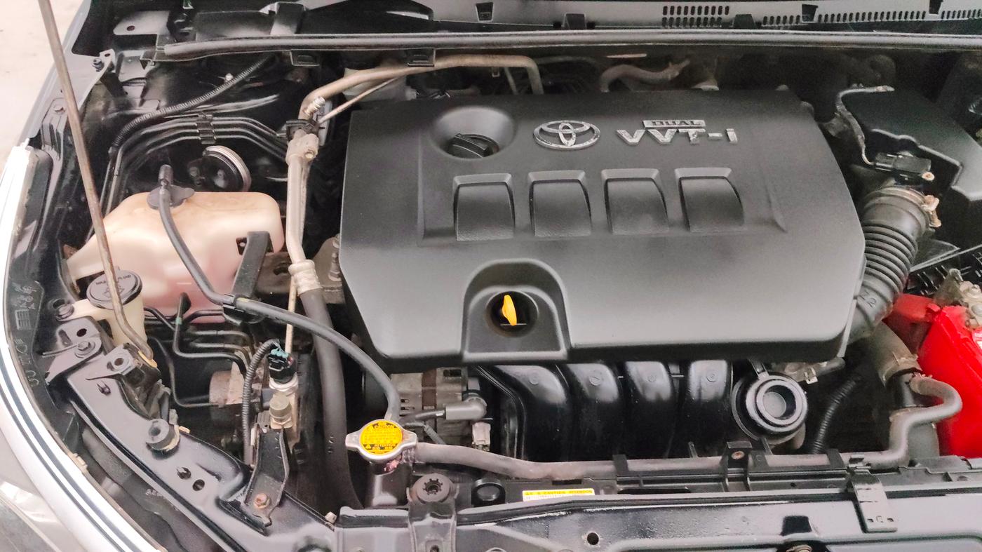 2015 Toyota Corolla Altis G PETROL, Petrol, Manual, 96,035 km, Engine View - Right