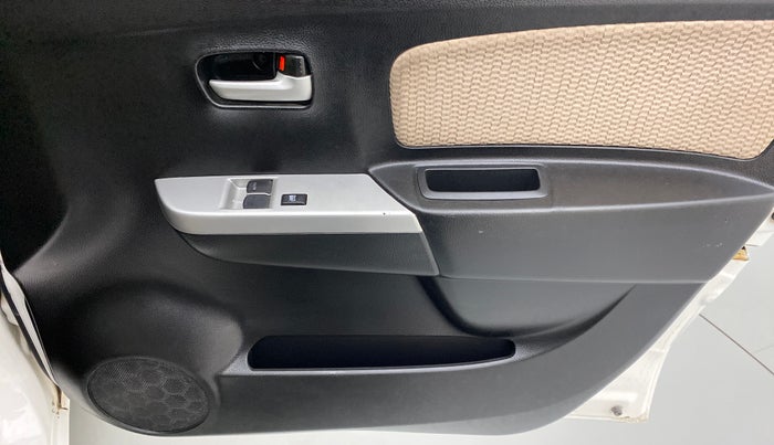 2018 Maruti Wagon R 1.0 LXI CNG, CNG, Manual, 45,711 km, Driver Side Door Panels Control