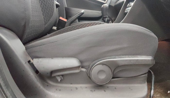 2016 Maruti Vitara Brezza ZDI PLUS, Diesel, Manual, 1,09,176 km, Driver Side Adjustment Panel