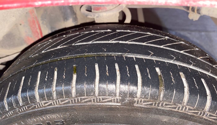 2013 Maruti Alto K10 LXI, Petrol, Manual, 92,661 km, Left Rear Tyre Tread