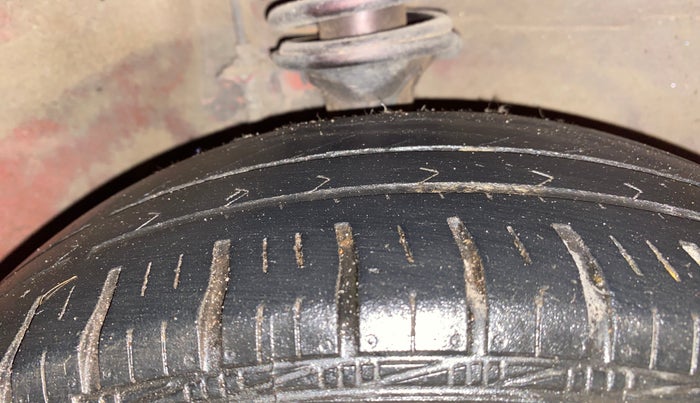 2013 Maruti Alto K10 LXI, Petrol, Manual, 92,661 km, Right Front Tyre Tread