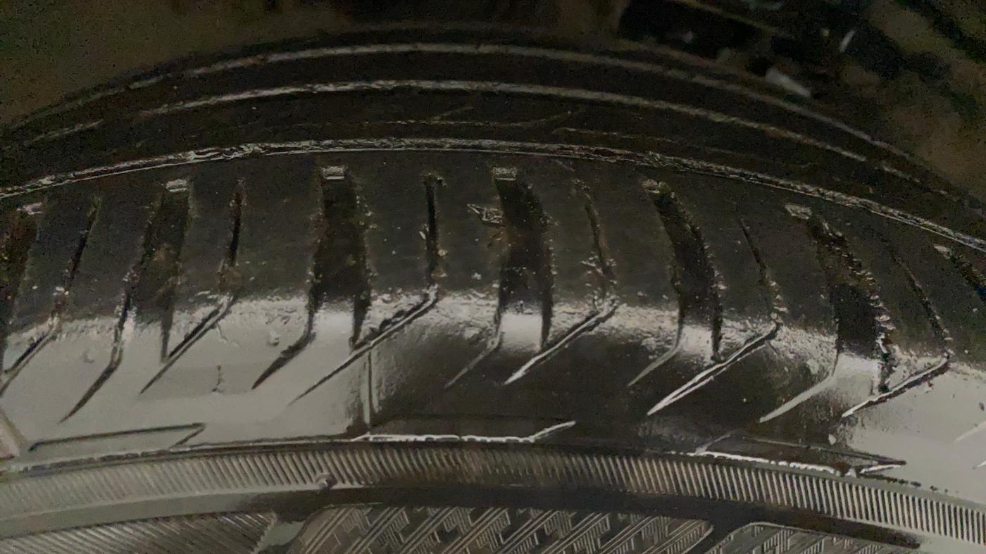 2019 Jeep Compass LIMITED PLUS PETROL AT, Petrol, Automatic, 37,628 km, Right Rear Tyre Tread