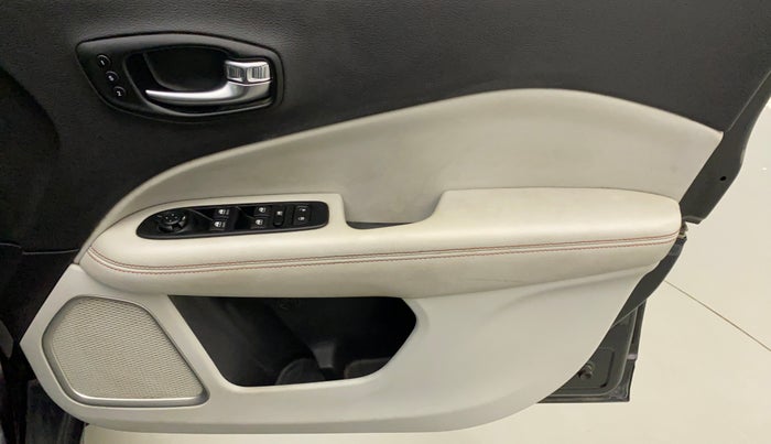 2019 Jeep Compass LIMITED PLUS PETROL AT, Petrol, Automatic, 37,628 km, Driver Side Door Panels Control