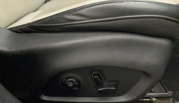 2019 Jeep Compass LIMITED PLUS PETROL AT, Petrol, Automatic, 37,628 km, Driver Side Adjustment Panel