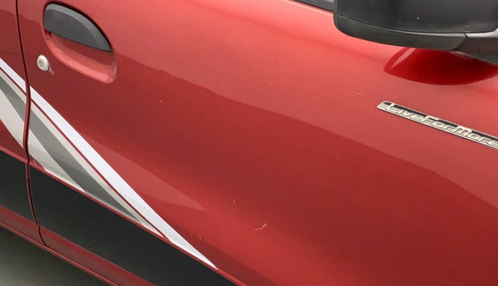 2016 Renault Kwid RXT 0.8, Petrol, Manual, 28,081 km, Driver-side door - Slightly dented