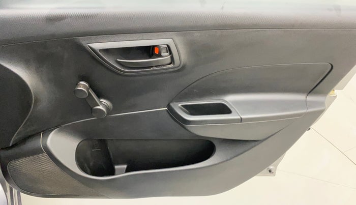 2013 Maruti Swift LXI, Petrol, Manual, 56,511 km, Driver Side Door Panels Control