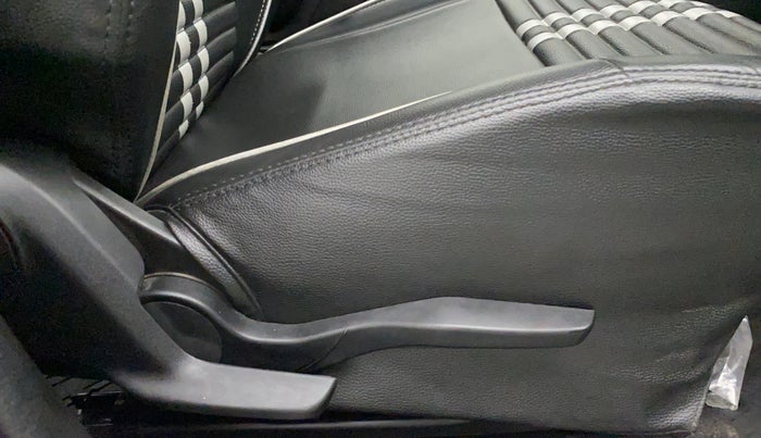 2021 Maruti Swift VXI, Petrol, Manual, 7,908 km, Driver Side Adjustment Panel
