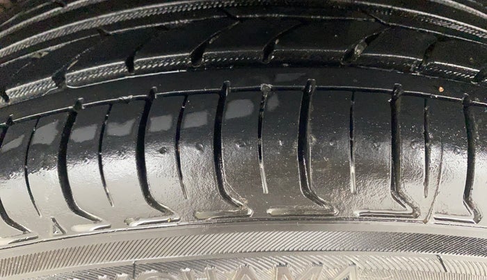 2018 Ford Figo Aspire TITANIUM1.5 DIESEL, Diesel, Manual, 97,229 km, Left Rear Tyre Tread