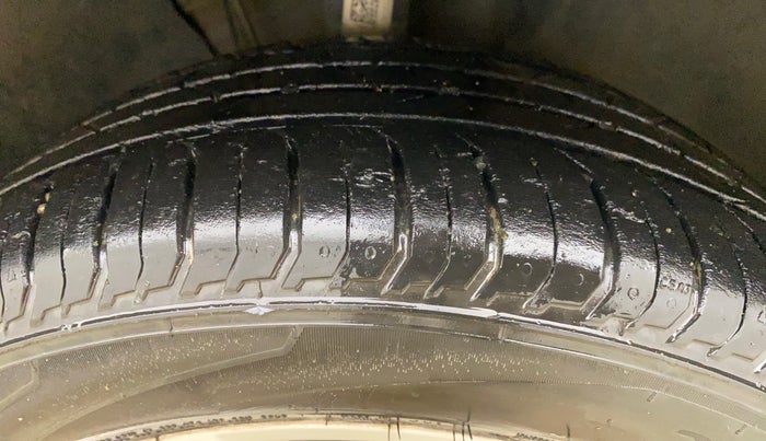 2022 Skoda SLAVIA AMBITION 1.0L TSI AT, Petrol, Automatic, 42,623 km, Right Front Tyre Tread