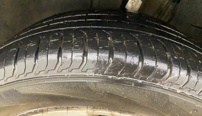 2022 Skoda SLAVIA AMBITION 1.0L TSI AT, Petrol, Automatic, 42,623 km, Left Front Tyre Tread