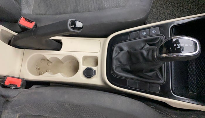 2022 Skoda SLAVIA AMBITION 1.0L TSI AT, Petrol, Automatic, 42,623 km, Gear Lever