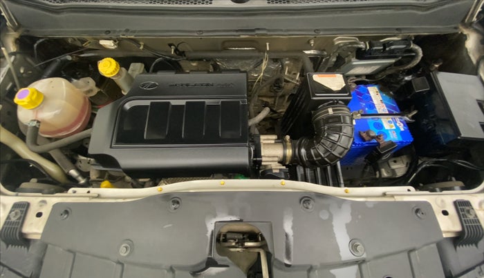 2016 Mahindra Kuv100 K4 PLUS 5 STR, Petrol, Manual, 34,936 km, Open Bonet