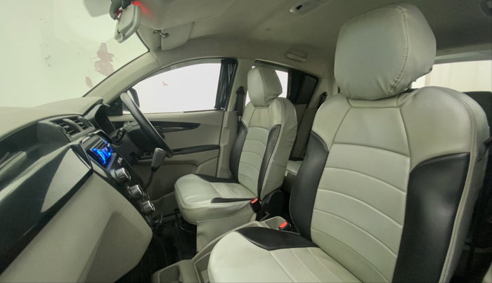 2016 Mahindra Kuv100 K4 PLUS 5 STR, Petrol, Manual, 34,936 km, Right Side Front Door Cabin