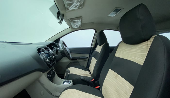 2018 Tata Tiago XZA PETROL, Petrol, Automatic, 67,341 km, Right Side Front Door Cabin